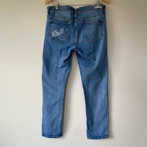 Pilcro High Rise Embroidered Boyfriend Jeans Medium Blue Size 28 Boho Distressed - Picture 14 of 15